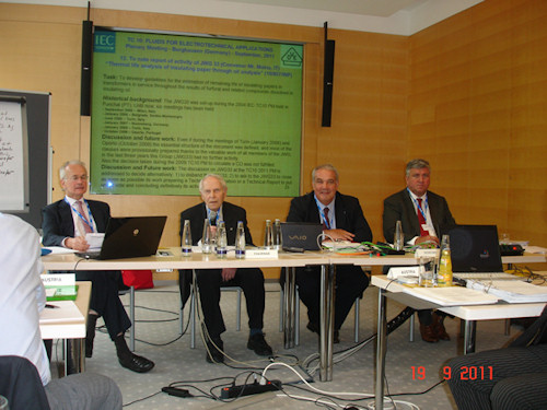 IEC TC10 PLENARY MEETING 2011 – BURGHAUSEN (GERMANIA)/2011 TC10 Plenary Meeting1 IEC TC10 PLENARY MEETING 2011 – BURGHAUSEN (GERMANIA)/referenze norme e leggi